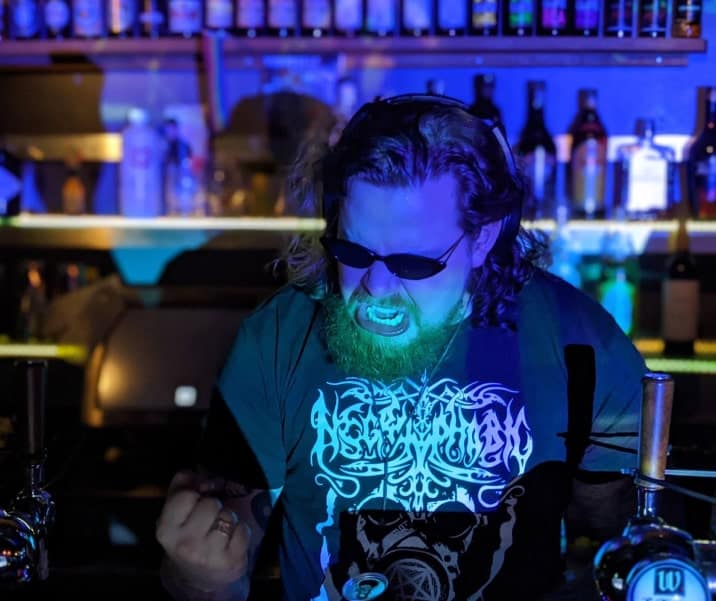 Frame 111-min bar Rotterdam Bar3